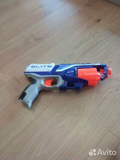 Пистолет нёрф