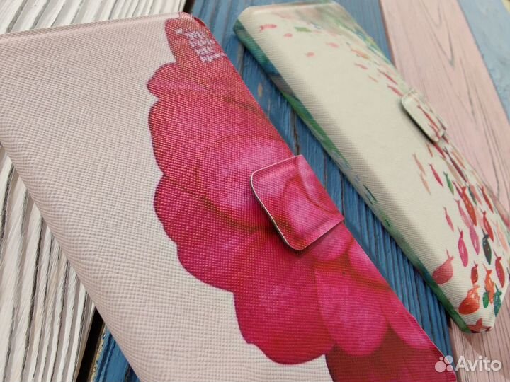 Новые чехлы-книжки для iPhone 7 Plus