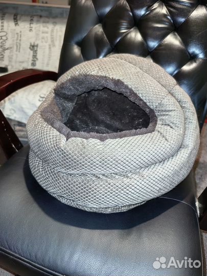 Лежанка для кота новая