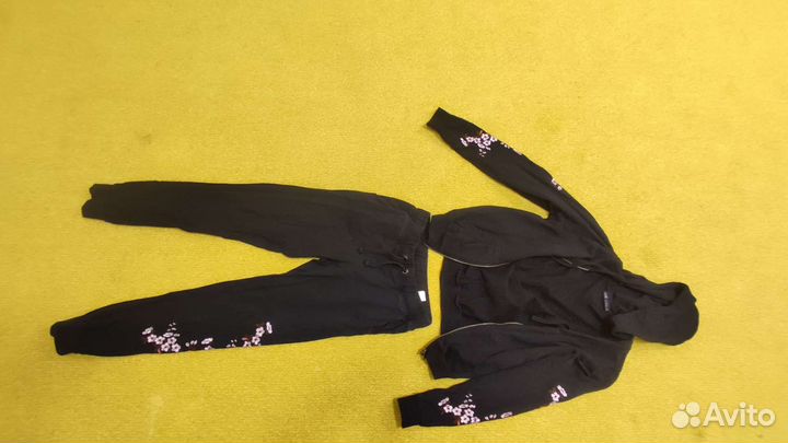 Спортивный костюм женский XS- S