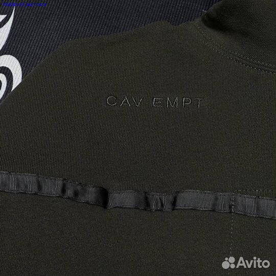 Худи Cav Empt: Стиль для современных искателей