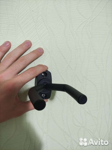 Настенное крепление для гитар