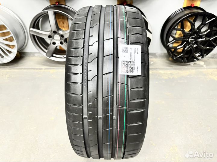 Continental SportContact 7 275/40 R22 107Y