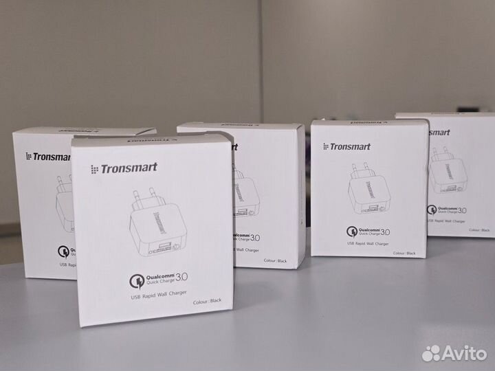 Сетевое зарядное устройство 18w. USB Type-C кабель