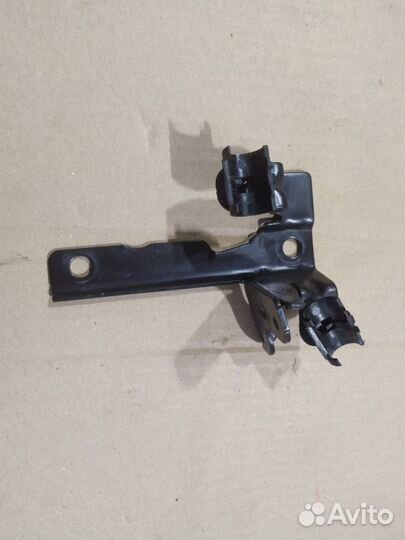 Кронштейн Nissan Terrano F4R 2021