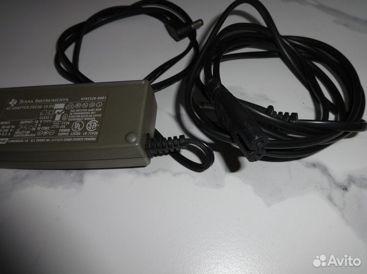 Блок питания 12v, 1.25А, длина кабеля 2.8 м