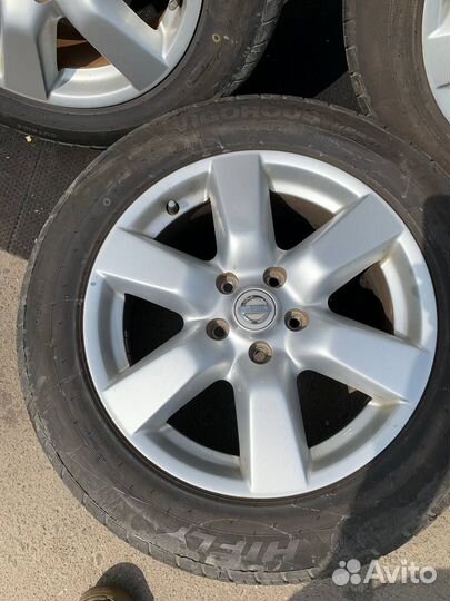 Комплект колёс Nissan R17