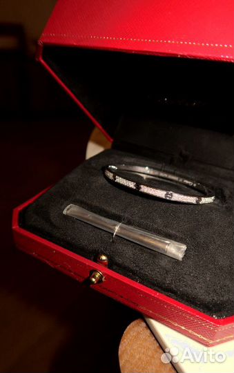 Браслет Love Small 17 — совершенство в деталях