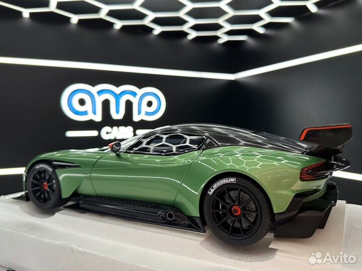 Autoart Aston Martin Vulcan (70263) 1:18