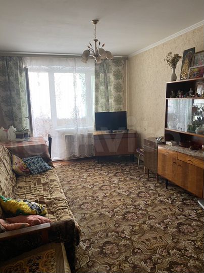 2-к. квартира, 47 м², 3/5 эт.