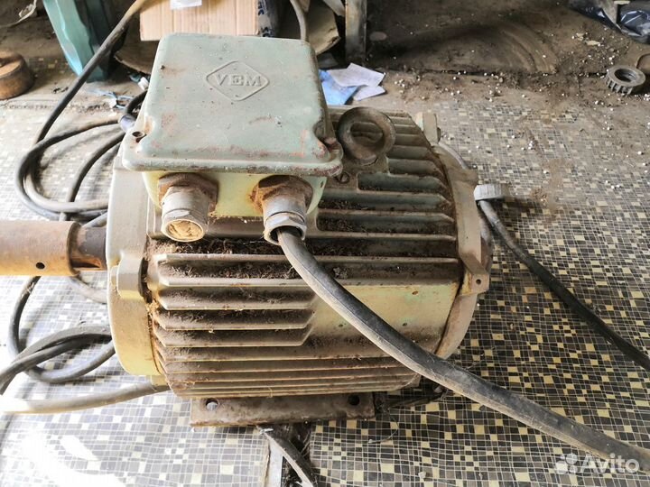 Электродвигатель VEM KMR160M E1