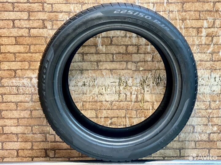 Pirelli Winter Sottozero 3 225/50 R18