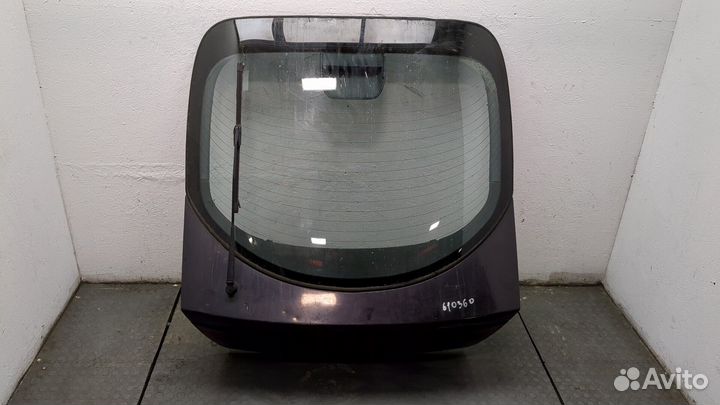 Крышка багажника Mitsubishi Carisma