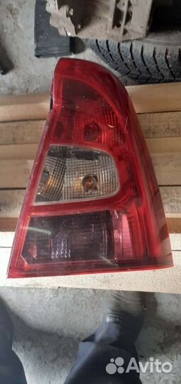 Задние фонари Renault Logan стоп сигналы