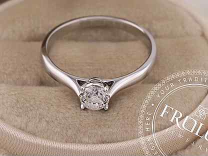 Золотое кольцо с бриллиантом 0,7 карат