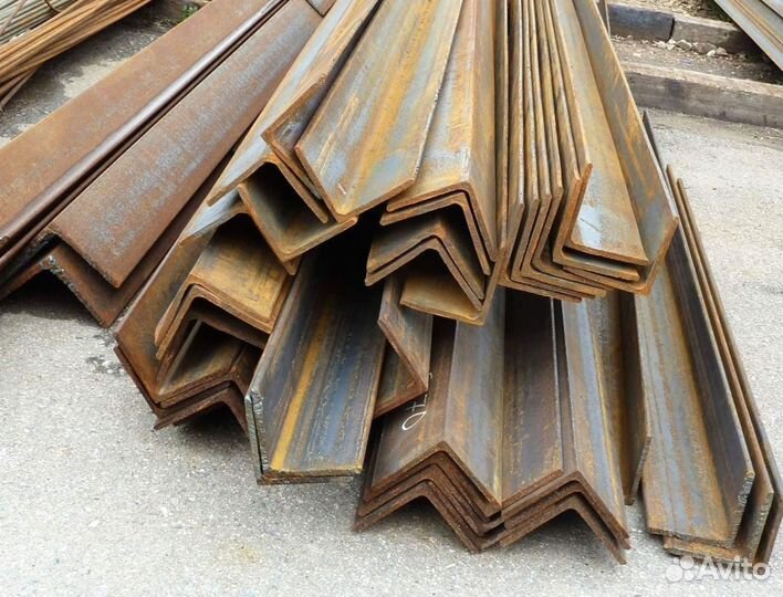 Уголок стальной