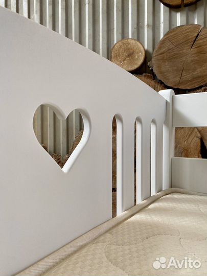 Кровать детская из массива бука