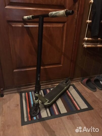 Трюковой самокат tech team duker 404