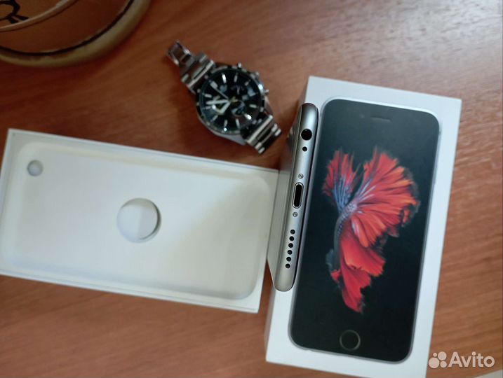 Телефон iPhone 6s Space Gray 32gb