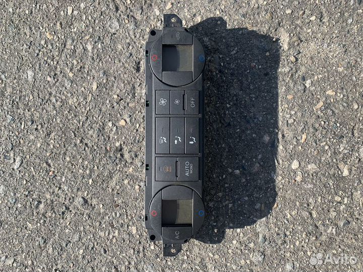 Блок управления отопителем Ford Focus 2