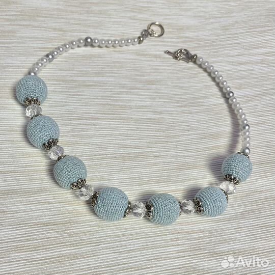 Бусы для девочки нежно-голубые праздничные