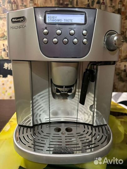 Кофемашина delonghi magnifica