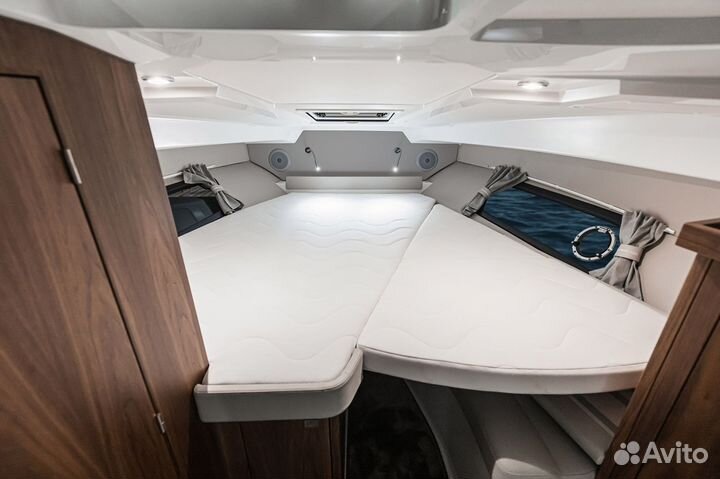 Моторная яхта Grandezza 28 DC