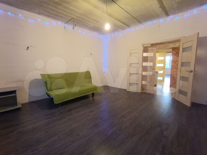 2-к. квартира, 55 м², 5/6 эт.