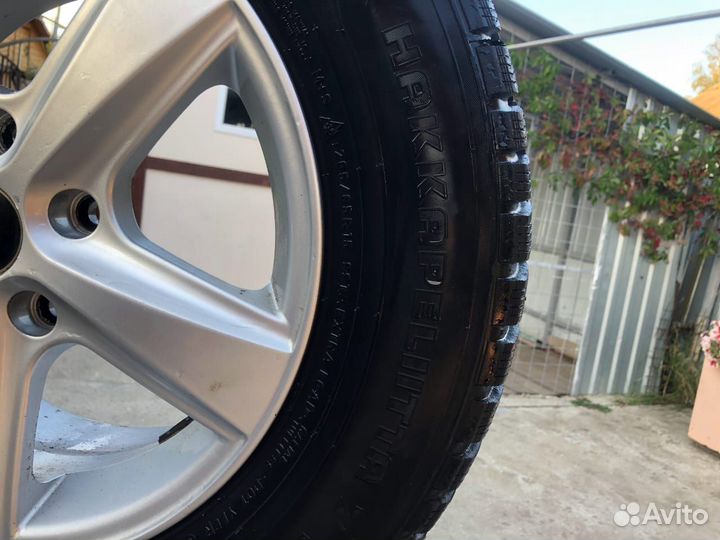 Nokian Tyres Hakkapeliitta 7 5.00/10.5 R15 и 15/10.5 R8