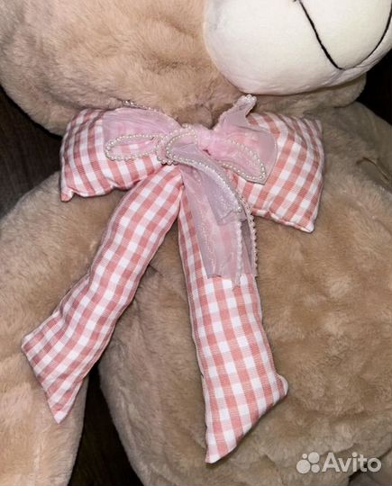 Большой плюшевый мишка