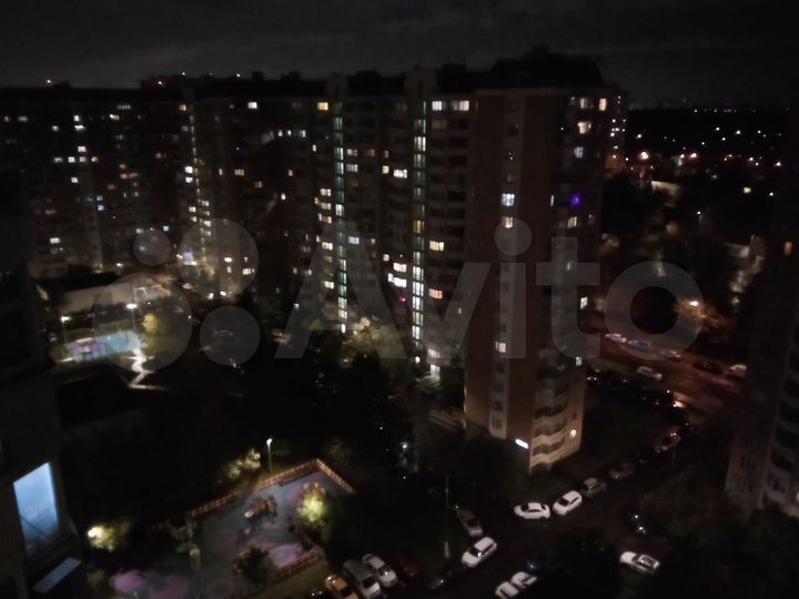 Комната 18 м² в 2-к., 17/17 эт.