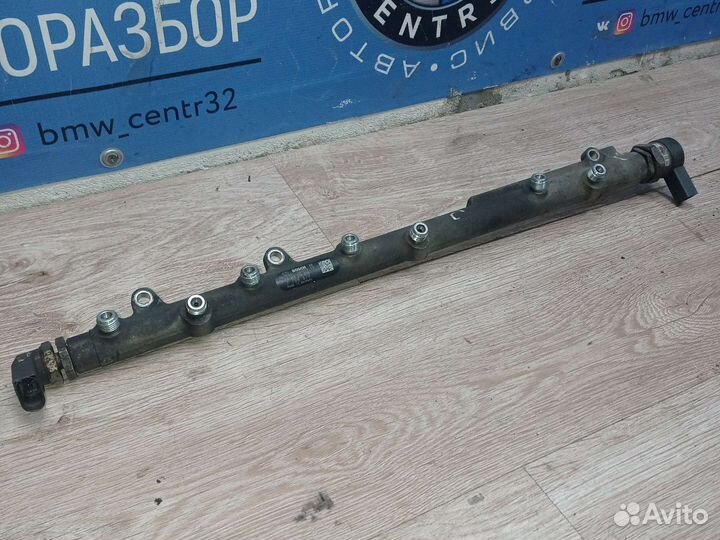 Топливная рампа с датчиками на BMW m57 306d2