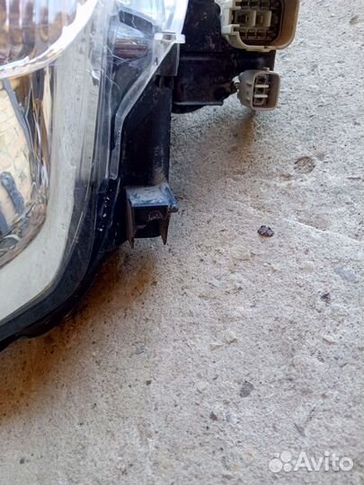 Фара правая Toyota Land Cruiser 200