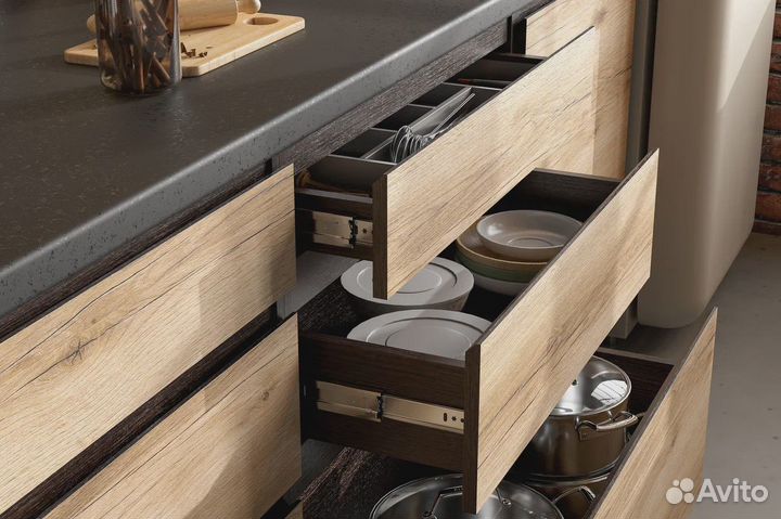 Кухонный гарнитур новый в наличии