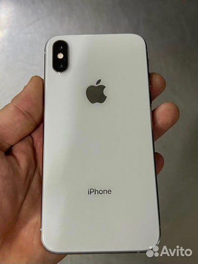 Телефон iPhone xs