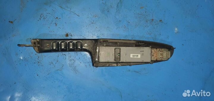 Киа Рио 2 2006-2011г кнопки стеклоподъемника