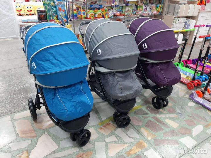 Прогулочная коляска (новая)