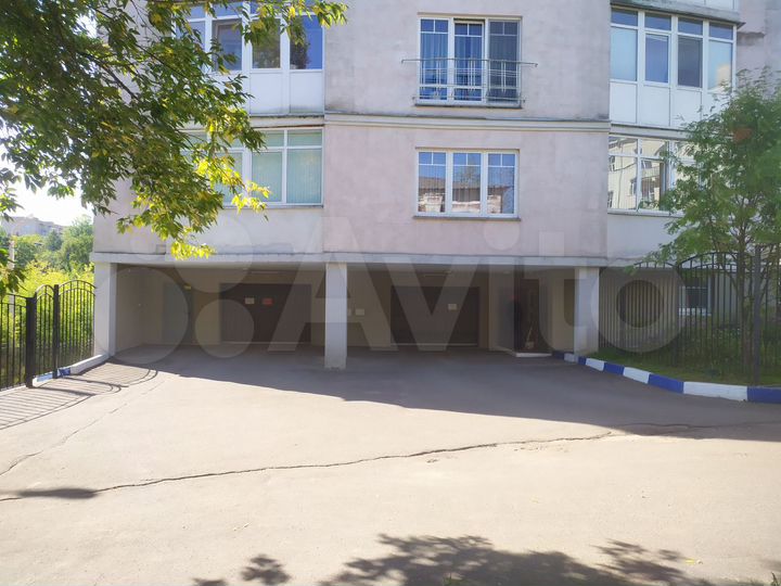 Машиноместо, 15 м²