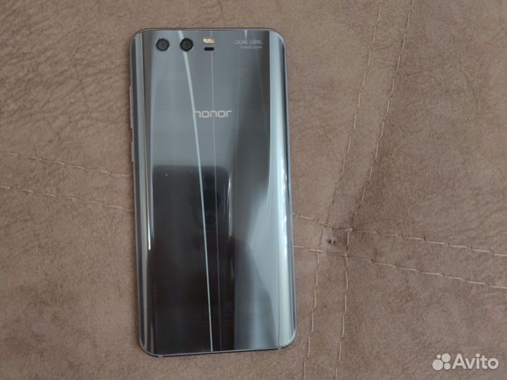 HONOR 9, 4/64 ГБ