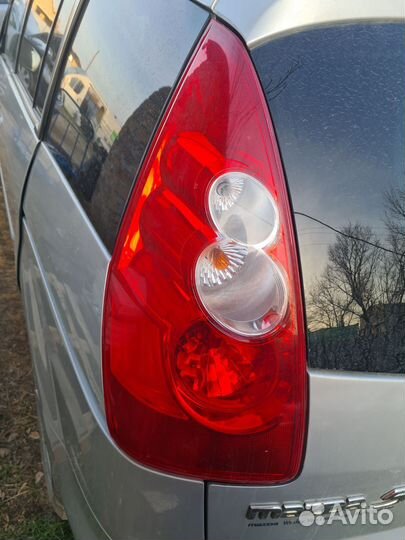 Фонарь задний левый Mazda 5 CR оригинал