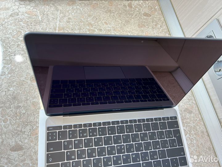 Apple MacBook 12