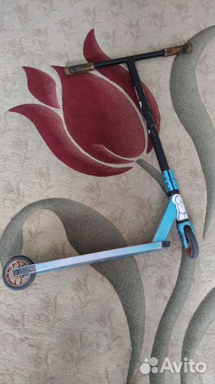 Трюковой самокат Duker 303