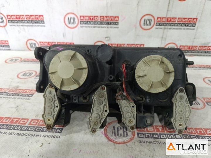 Фара левая mitsubishi delica