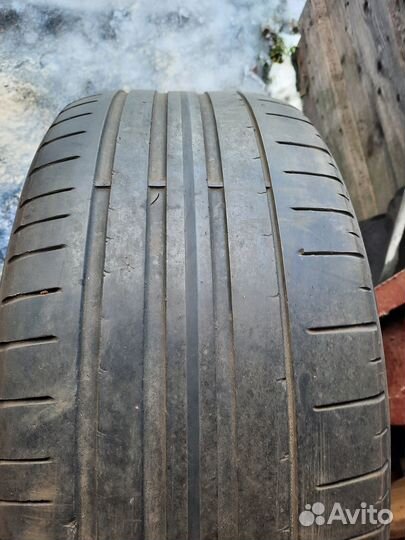 Pirelli P Zero 255/40 R20 101Y