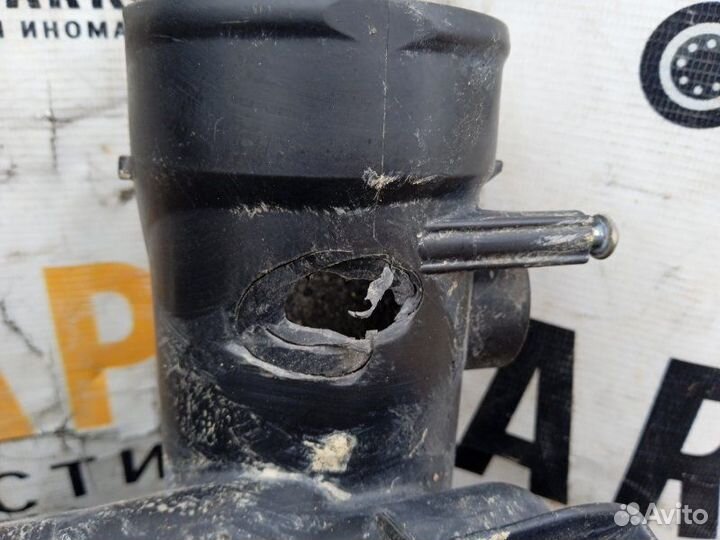 Корпус воздушного фильтра Mitsubishi Lancer б/у