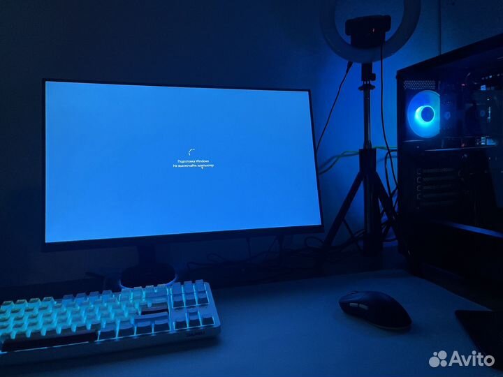 Игровой компьютер с монитором