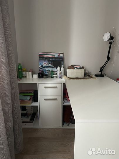 Письменный стол