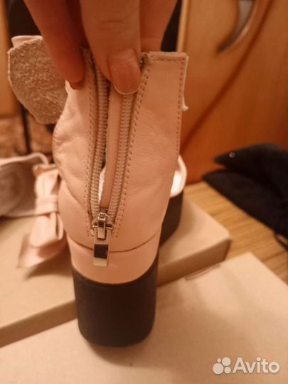 Босоножки 39 на платформе,очень удобные и красивые