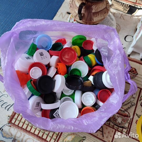 Крышки пластиковые
