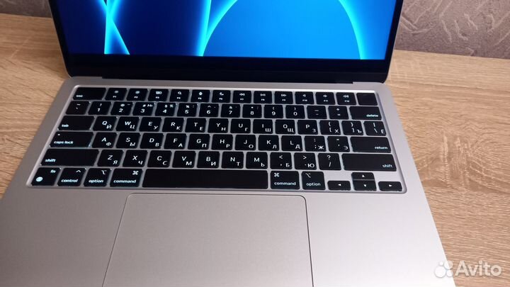Apple MacBook air 13 2022 m2 256 8gb